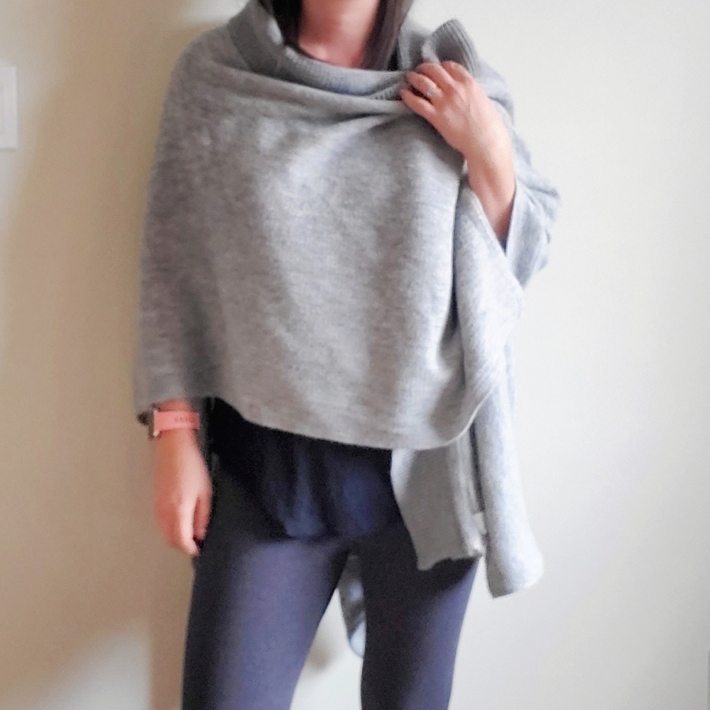 Grey Shawl - Picture 4 of 4